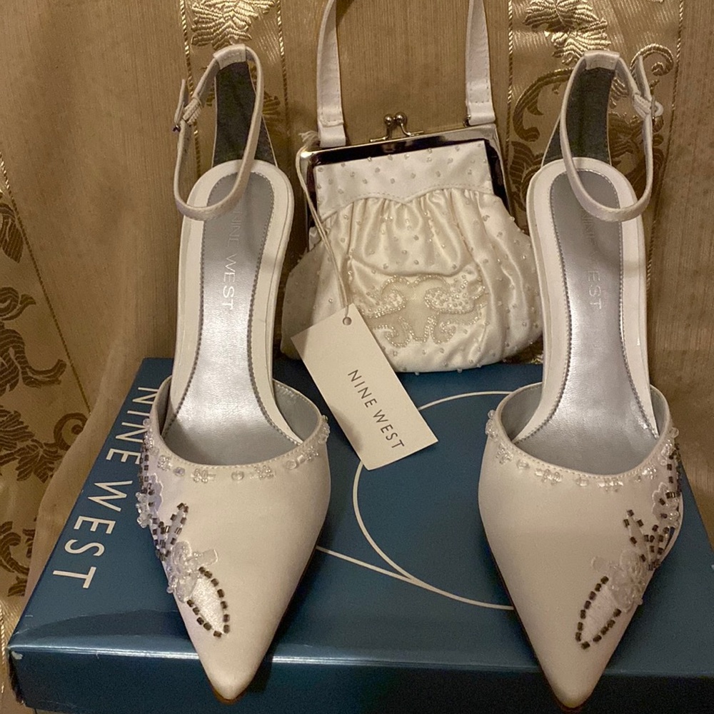 Nine West Satin Shoes  7M